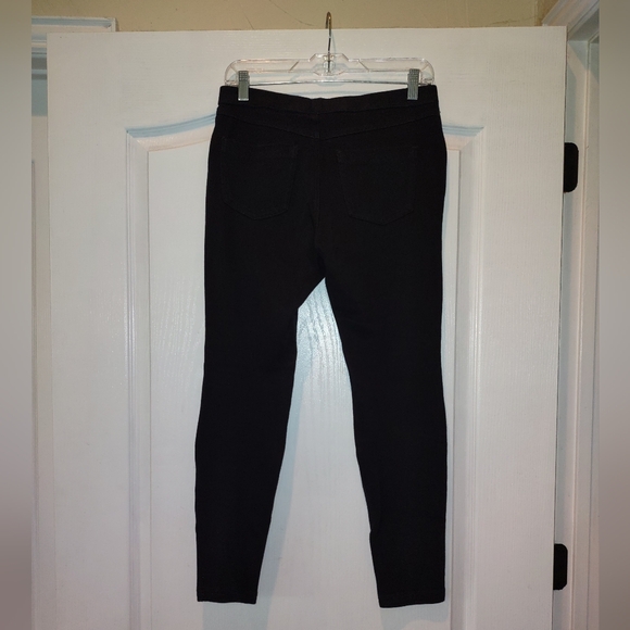 Hue Black Moto Leggings with Zipper Accents Size Medium - Picture 7 of 7